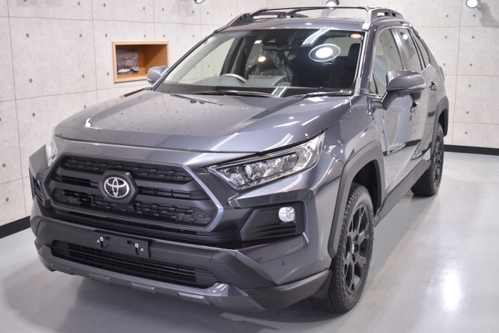 トヨタ Rav4 Adventureのガラスコーティング 作業完了 洗練された技術で愛車を守る リボルト埼玉北 ブログ